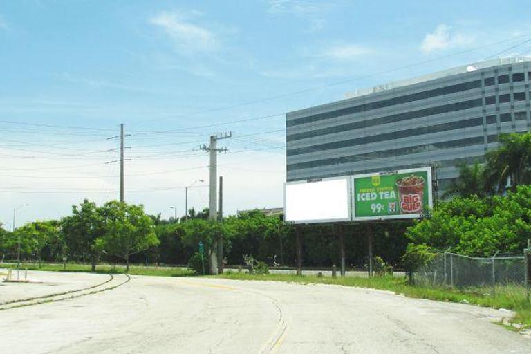 Photo of a billboard in Aventura