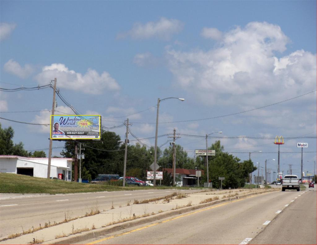 Photo of a billboard in Heyworth