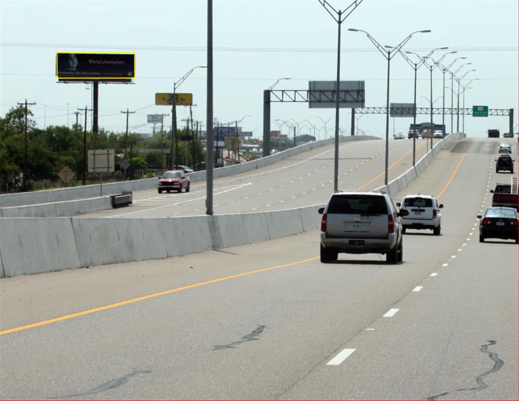 Photo of a billboard in Los Indios