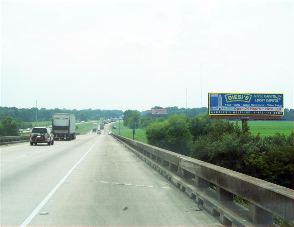 Photo of a billboard in Butte La Rose