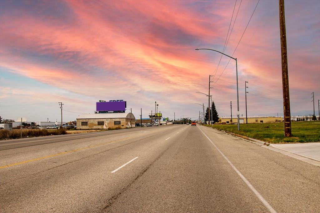 Photo of a billboard in Del Rey