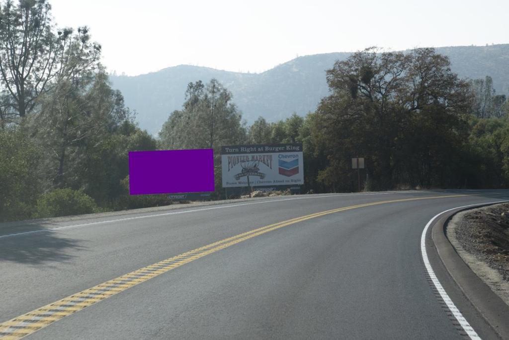 Photo of a billboard in Mariposa