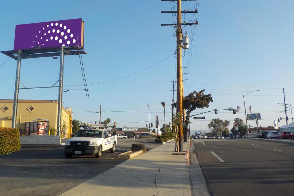 Photo of an outdoor ad in La Mirada