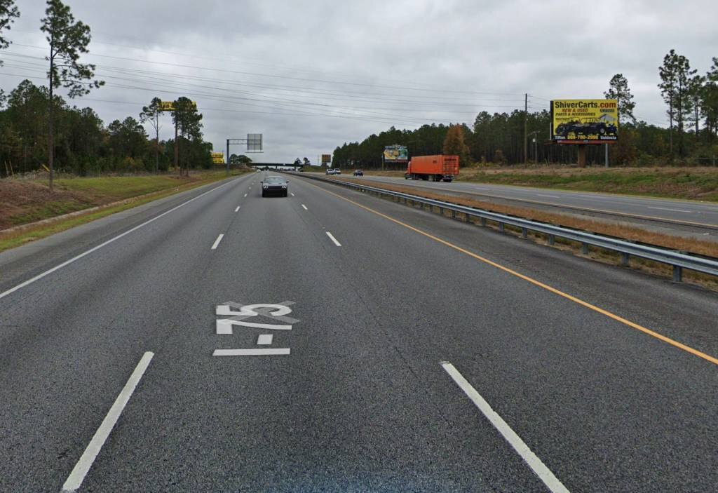 Photo of a billboard in Pinetta