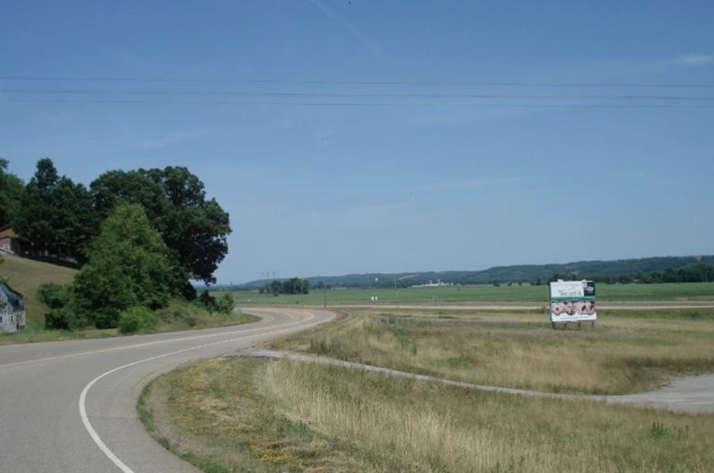 Photo of a billboard in Nashport