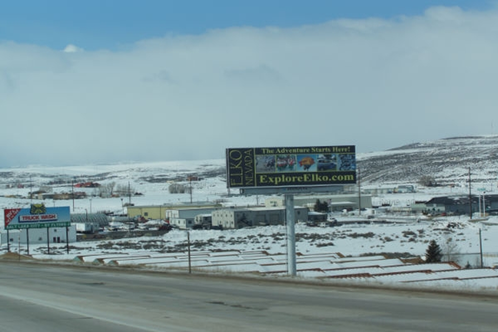 Photo of a billboard in Fontenelle